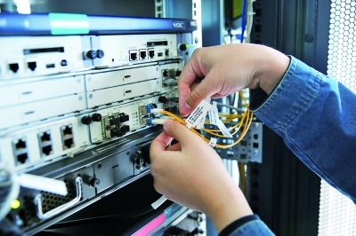 常杰:守護(hù)電網(wǎng)信息的時代俠客